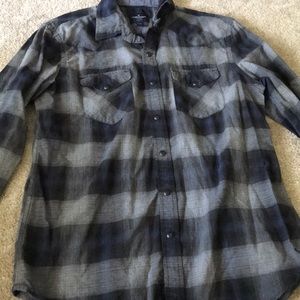 Men’s button ups